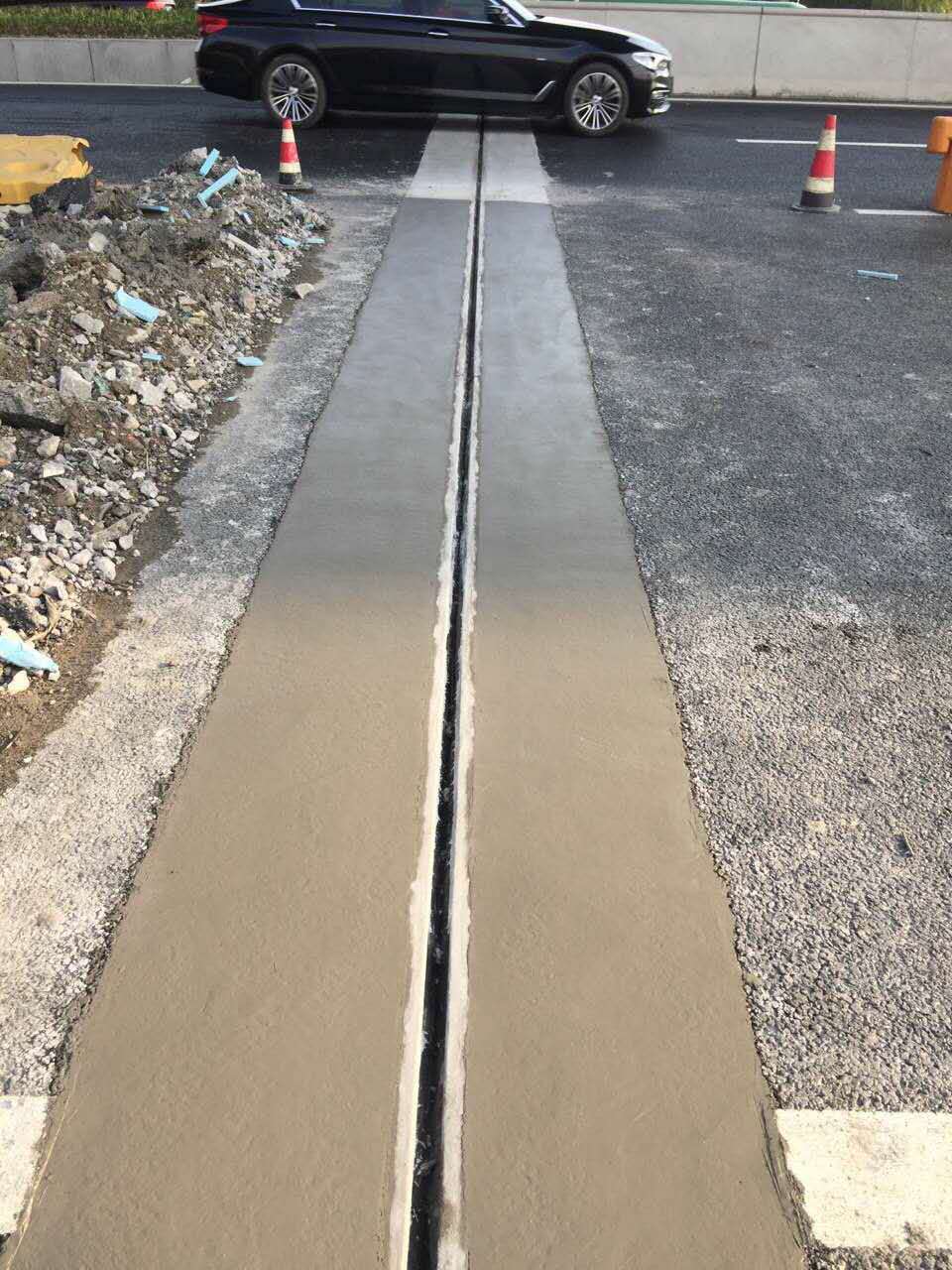 銘鑄公路橋梁伸縮縫安裝完工圖